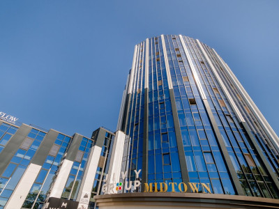 MIDTOWN - Chirie apartament de lux cu 2 camere și living.