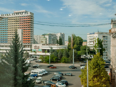 3-комнатная квартира в центре города рядом с Национальной гостиницей!