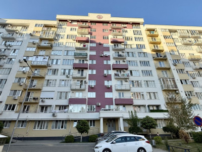 Сдается в аренду 1-комнатная квартира + гостиная, Центр, ул. Г. Кашу.