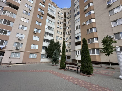 Сдается однокомнатная квартира в новом доме на Ботанике, ул. Диминеций.