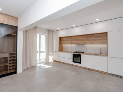 Spre vânzare apartament cu 2 camere bd. Mircea Cel Bătrân, Reconscivil. 