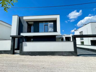 Casa de vanzare în Poiana Domneasca, str. Grigore Grigoriu.