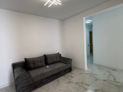 Продаётся 2-комнатная квартира с гостиной в секторе Ботаника, улица Пандурилор.