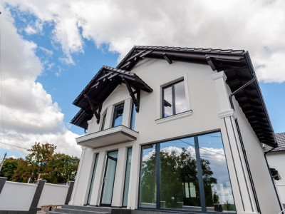 Casă de vanzare în Băcioi, 160 mp, variantă albă.