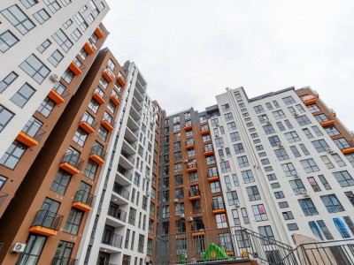 Apartament de vanzare, 2 camere+living, complexul Cornesti, Lagmar. 