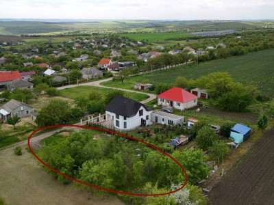 Teren de 10 Ari de vânzare în sat. Maximovca – la doar 9 km de Chișinău!