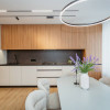 Newton House Ioana Radu, apartament cu 3 camere și living, complet mobilat.  thumb 3
