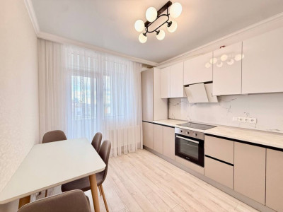 Vânzare apartament cu 1 cameră, SkyHouse, Botanica, Grenoble. 