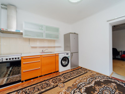 Apartament la sol + garaj + beci + grădină. Ultracentru, str. București.