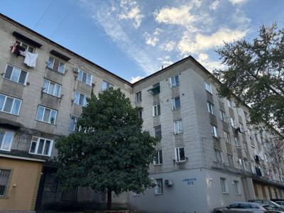 Продаются 2 комнаты в общежитии с единым кадастровым номером, Барьера Скулень.