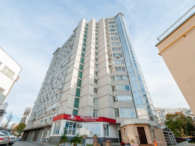 Închiriere apartament cu o cameră – bd. Decebal 23, lîngă Jumbo. 