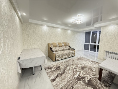 Современная квартира с 2 комнатами, гостиной и кладовкой 5 м², ул. Сучевица 31