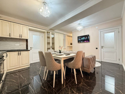 Vânzare apartament cu 2 camere cu living, 62mp, Telecentru.