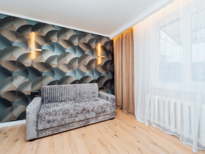 Vânzare garsonieră cu comodități, 23 mp locativi, etajul 3, Centru.