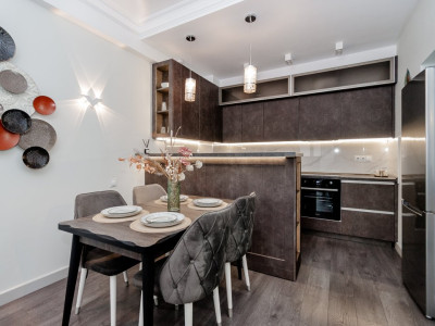  Apartament cu 2 camere de închiriat în complexul rezidențial OASIS, Rîșcani