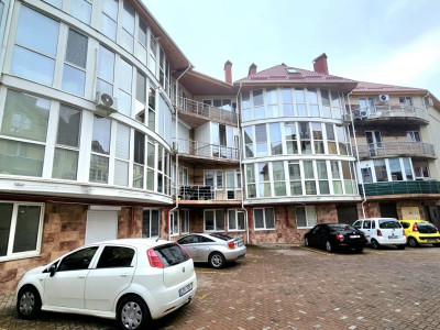 Apartament cu 1 cameră + living, 40 mp – Grătiești, str. Sfânta Treime