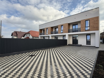 Townhouse de vanzare în 2 nivele, 3,5 ari, 126mp, Durlești.
