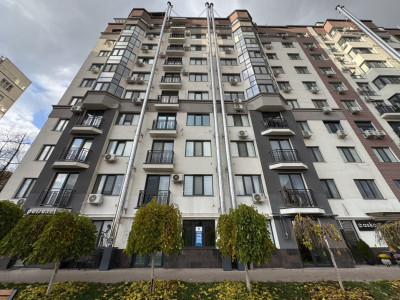 Spațiu comercial de închiriat în Centru, str. Albișoara