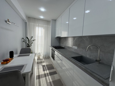 Apartament cu 1 cameră + living în complexul Toro Center!