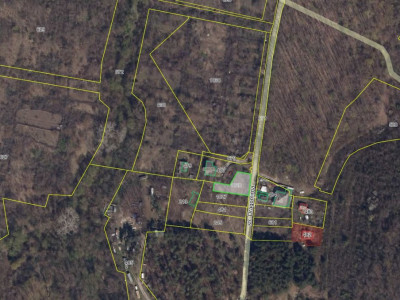 Teren de vânzare – 5,5 ari, sectorul Buiucani, str. Dragomirna, lângă pădure.