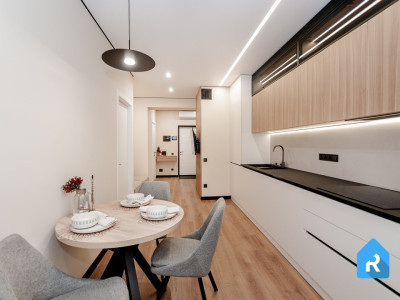 Apartament de vanzare cu 1 cameră + living în complexul Artima! 