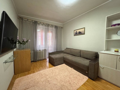 Buiucani, str. Ion Creangă 41, regiunea Flacără, apartament cu 2 camere. 