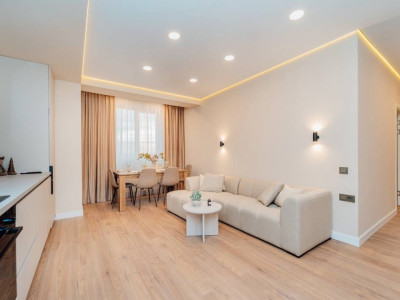 Apartament spațios cu 2 camere și living în or. Durlești.
