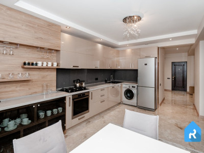 Просторная квартира: 2 комнаты + гостиная, Центр, ул. Лев Толстой