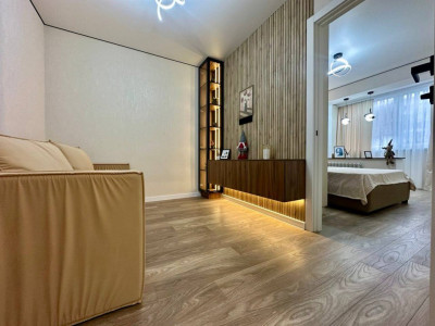 Ciocana 2odai și living. 