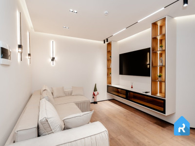 ExFactor, Mircea cel Bătrân 41/A, вид на бульвар, 1 комната + гостиная.