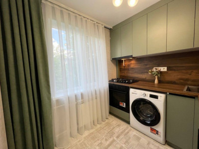 Apartament de vanzare cu 2 camere, Botanica, str. Hristo Botev 