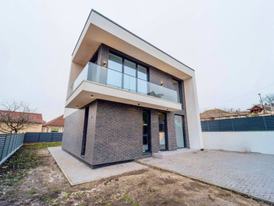 Дом в стиле Hi-Tech, Телецентр/Кодру, с евро-ремонтом, меблирован.