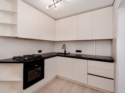 Vanzare apartament cu 1 cameră + living, seria MS, Botanica, str. Independenței.
