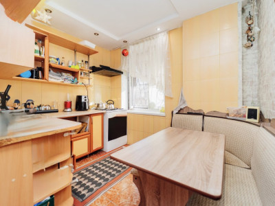 Râșcani, 3 camere separate, stare locativă, parcare+anexă+ debara, zonă de parc!