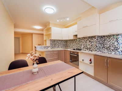 Vânzare apartament cu 2 camere, sect. Centru, str. Lev Tolstoi. 