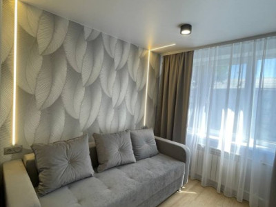 Garsonieră cu comodități proprii de vânzare, sect. Botanica, str. Sarmizegetusa.