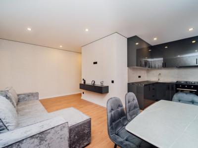 Vanzare apartament cu 2 camere + living, Botanica, str. Nicolae Titulescu. 