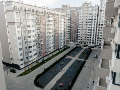 Квартира с 3 комнатами и гостиной, ExFactor – Чеканы, б-р Мирча чел Бэтрын, 41B.