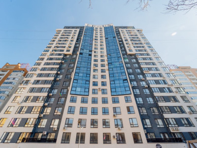 Apartament cu 3 camere + living, Ciocana, bd. Mircea cel Bătrân.