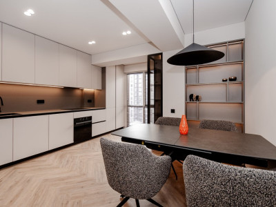 Apartament cu 3 camere + living, Botanica, Decebal Avenue 