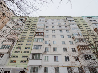 Vânzare apartament cu 3 camere, seria 135, Buiucani, Alba Iulia 