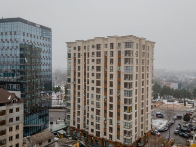 Современная квартира с 3 спальнями в центре города – ул. Ион Нистор