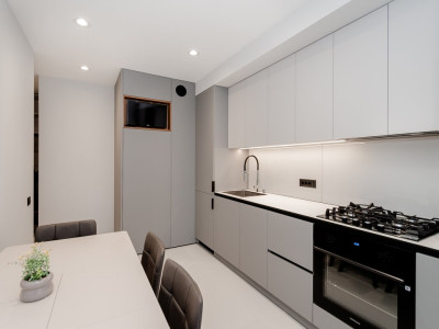 Apartament superb cu 2 camere în centrul orașului – Toro Center, Pan Halippa!