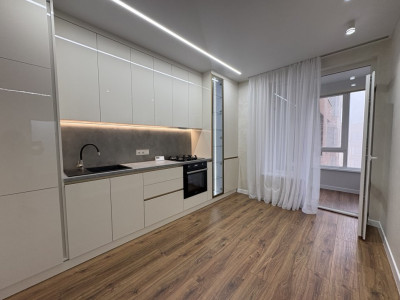 Dumbrava, str. Durleşti, Astercon, apartament cu 2 camere + living. 