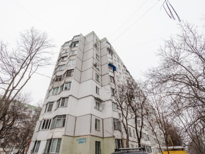 Chirie apartament cu 3 camere, Buiucani, Alba Iulia, încălzire autonomă.
