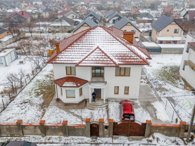 Casă spațioasă cu 2 nivele, 8,5 ari – Bubuieci, Centru