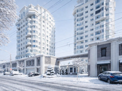 Apartament cu 2 camere în complexul Crown Plaza, Centru, București.