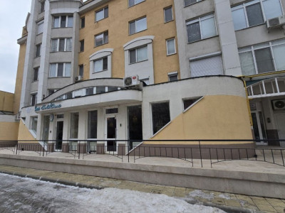 Spre închiriere spațiu comercial în zona străzilor Mihai Viteazu și Albișoara