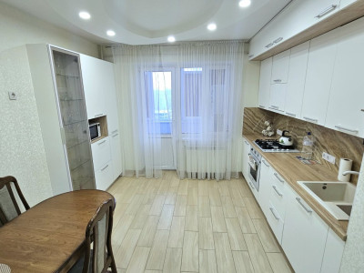 Apartament cu 2 camere + living, Ciocana, Nicolae Sulac.