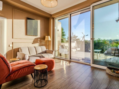 Продается трехэтажный дом, Телецентр, улица Миорица.